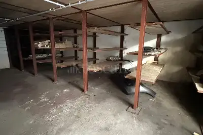 Magazzino in vendita, Viale Piave interna, Brescia