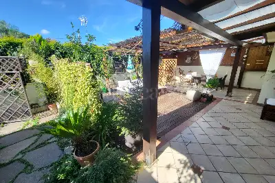 Casa Indipendente in vendita, Via Francesco Landino, Roma