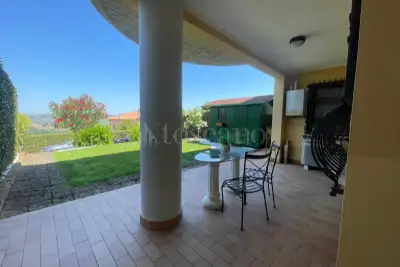 Villino a Schiera in vendita, Via Villa Mosca, Teramo