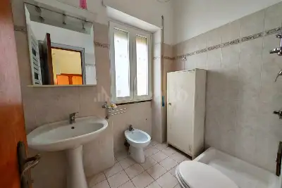 Casa in vendita, Via Teognide, Roma