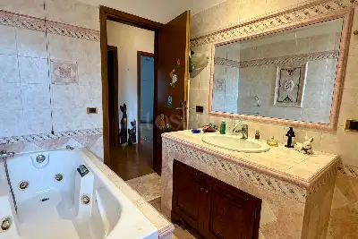 Villino a Schiera in vendita, Via del Fosso dell'Acqua Mariana, Roma