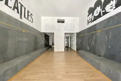 Negozio in vendita, Via Maddalena, Messina