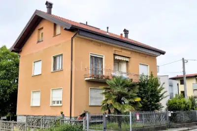 Casa in vendita, Via Francesco Baracca, Cantù