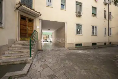 Casa in vendita, Via Apuania, Roma
