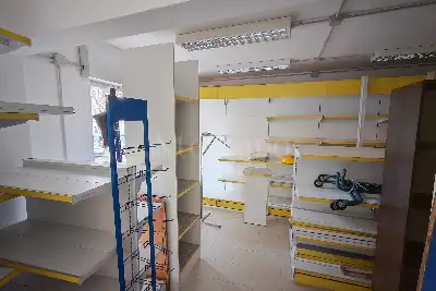 Negozio in affitto, Via Pietro Gasparri, Roma