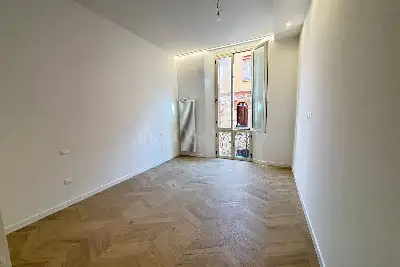 Casa in vendita, Via Galliera, Bologna