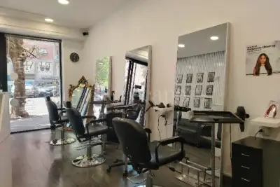 Attività Commerciale in vendita, Via Francesco Grimaldi, Roma