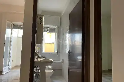 Casa in vendita, Via Martiri delle Fosse Ardeatine, Brindisi