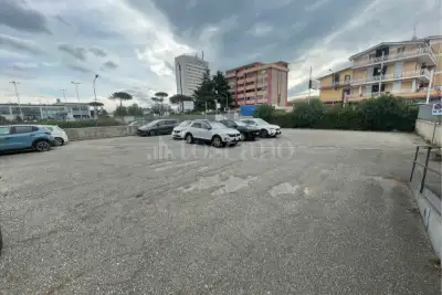 Ufficio in affitto, Via dei Castelli Romani, Pomezia