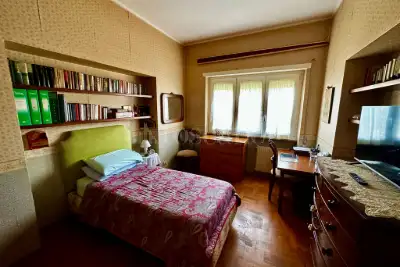 Casa in vendita, Via Teognide, Roma