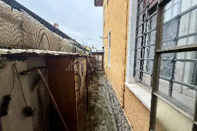 Villa in vendita, Via Canossi, Rezzato, Rezzato