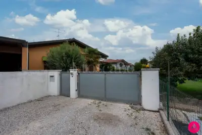 Villa in vendita, Via Visinale Centro, Pasiano di Pordenone