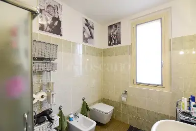 Casa in vendita, Via Giuseppe Garibaldi, Montano Lucino