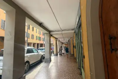 Casa in vendita, Via Saragozza, Bologna