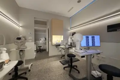 Negozio in vendita, Via Friuli, Milano
