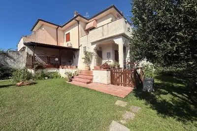 Villa Plurifamiliare in vendita, Via Borea, Sabaudia