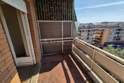 Casa in vendita, Via Valtravaglia, Roma