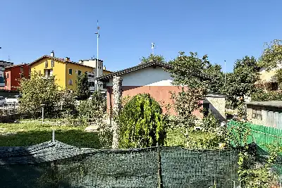 Casa Indipendente in vendita, Via Luigi Pirandello, Montichiari