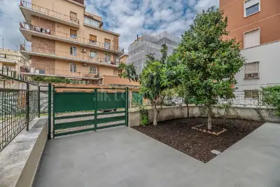 Casa in vendita, Via Lucilio, Roma