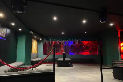 Negozio in vendita, Via Vulcano, Giardini-Naxos