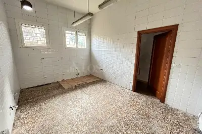 Negozio in affitto, Via Collegiove, Roma