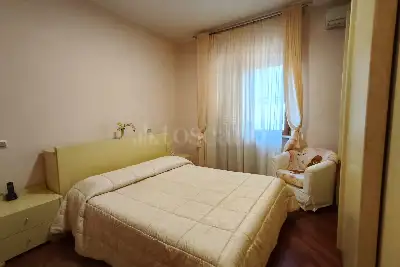 Villa Plurifamiliare in vendita, Via delle Vigne di Morena, Roma