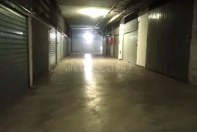 Box in vendita, Via Marco Papio, Roma