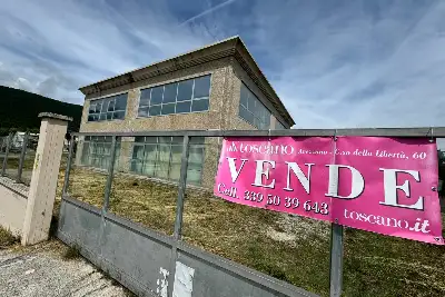 Capannone in vendita, Via Newton, Avezzano