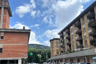 Casa in vendita, Via Alberto Casella, Prato