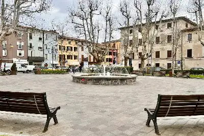 Casa in vendita, Piazza Garibaldi, Desenzano del Garda