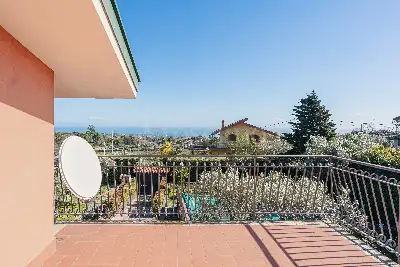 Villa in vendita, Via Lucio Piccolo, Zafferana Etnea