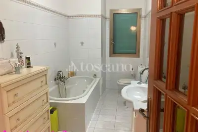 Palazzo in vendita, Via Cavallaro, Catania