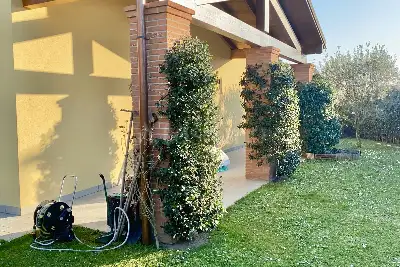 Villa in vendita, Via Achille Ambrosi, Peschiera del Garda