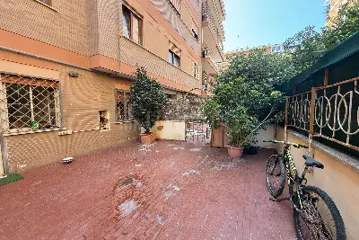 Casa in vendita, via Alcide Pedretti , Roma