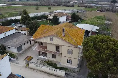 Casa Indipendente in vendita, Via Le Piane, Collecorvino