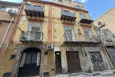 Casa in vendita, Via Albergheria, Palermo