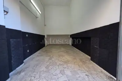 Box in affitto, Via Nicola Romeo, Napoli