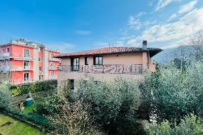 Villa Bifamiliare in vendita, Via Ottaviano Montini, Brescia