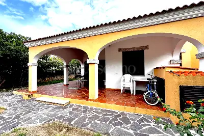 Villa Bifamiliare in vendita, San Teodoro , Via Madrid, San Teodoro