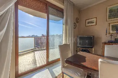 Casa in vendita, Via Giovanni Pascoli, Milano