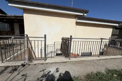 Villino a Schiera in vendita, Via Toce, Ardea