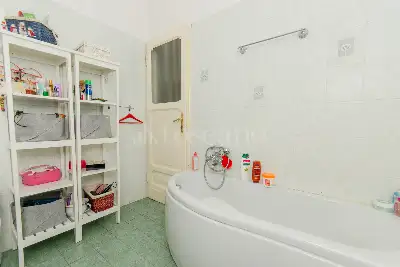 Casa in vendita, Via Sardegna 44, Milano