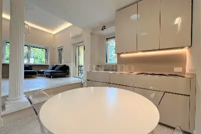 Casa in vendita, Via Caio Valerio Catullo, Sirmione