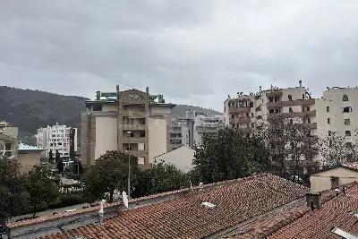 Stabile Uso Ufficio in vendita, Via Santa Gonda, Prato