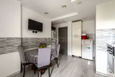 Casa in vendita, Via Camillo Giussani, Milano