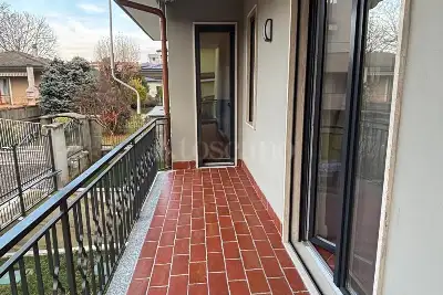 Villa in vendita, Via G. B. Busnelli, Saronno