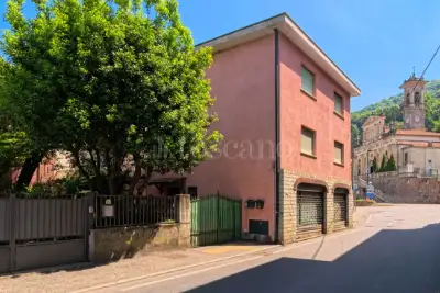 Casa Indipendente in vendita, Via Mazzini, Porto Ceresio