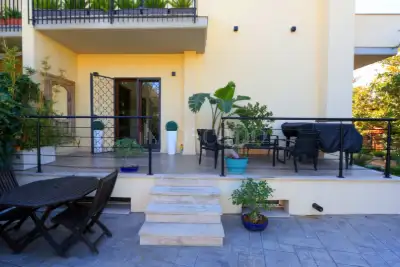 Villa Plurifamiliare in vendita, Via Stesicoro, Roma
