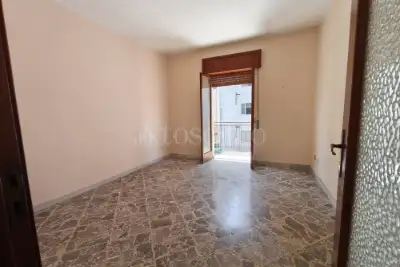 Casa in vendita, Via Vespasiano, Brindisi