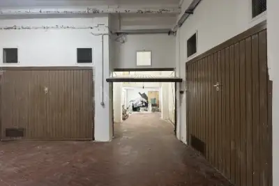 Garage in vendita, Via Santa Gonda, Prato
